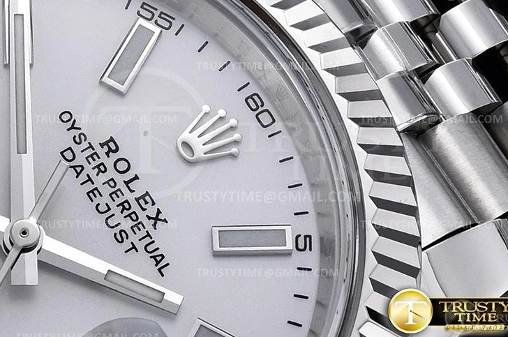 0214 Effortless R2DJ0252J – DJ2 41mm Jub 641